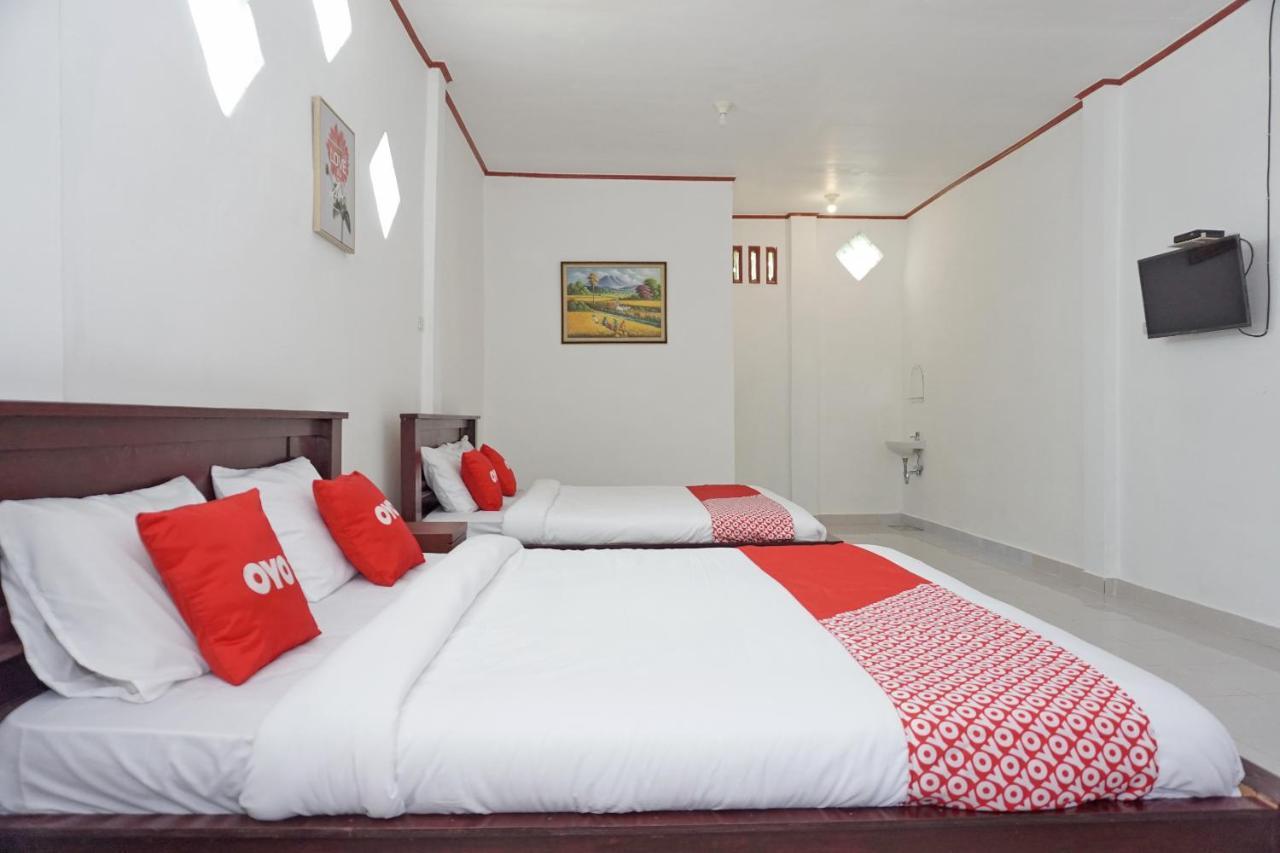 Oyo 2635 Ramos Inn Sinapuran Exterior foto